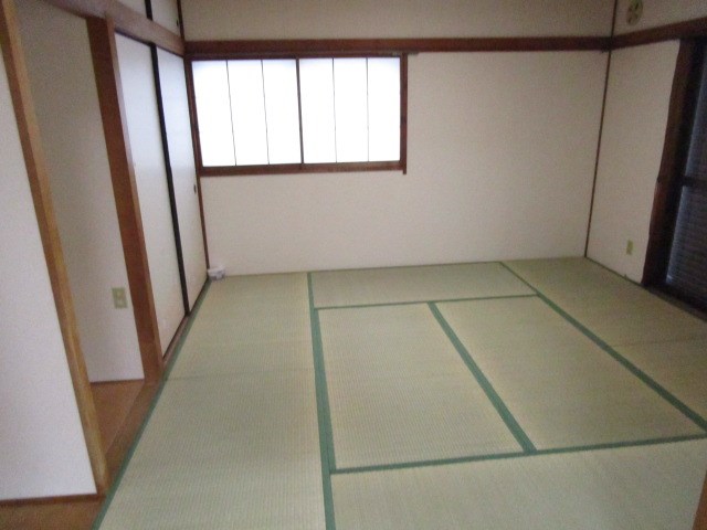 古河市三和　中古戸建 内観写真（リビング以外の居室）