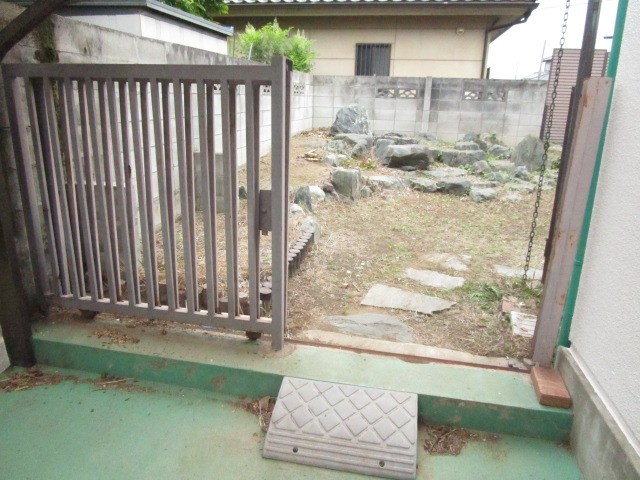 古河市三和　中古戸建 現地写真（庭）