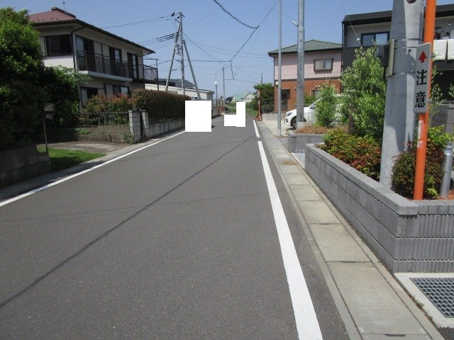 土浦市乙戸　中古戸建 現地写真（前面道路含む現地写真）