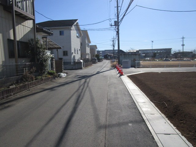 土浦市真鍋２丁目　土地　４区画 現地写真（前面道路含む現地写真）