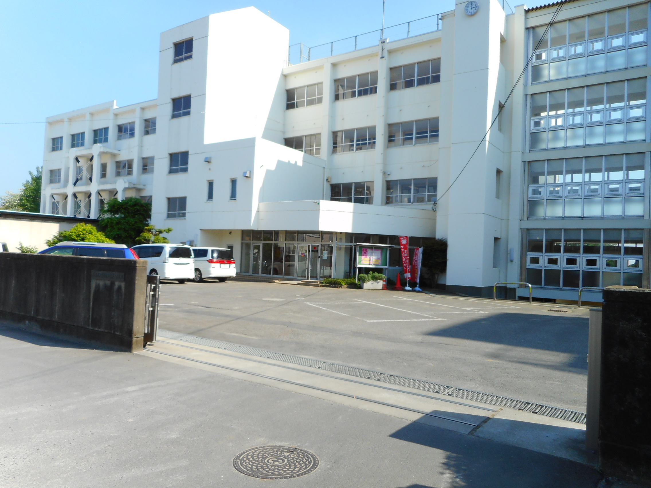 土浦市真鍋２丁目　土地　４区画 中学校