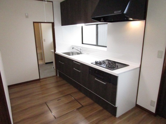 かすみがうら市稲吉南３丁目　中古戸建 内観写真（キッチン）