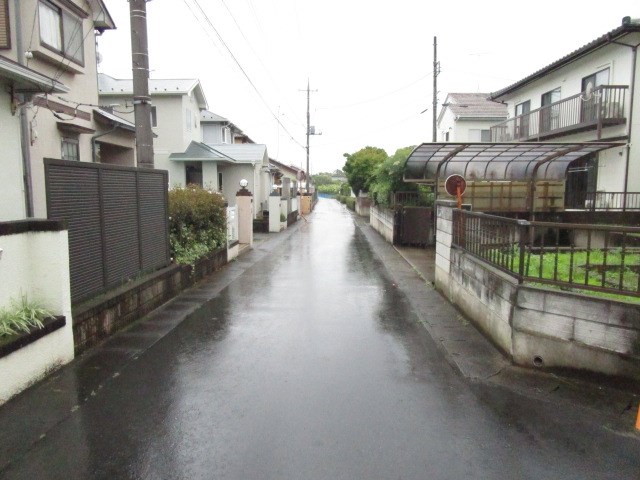 かすみがうら市稲吉南３丁目　中古戸建 現地写真（前面道路含む現地写真）
