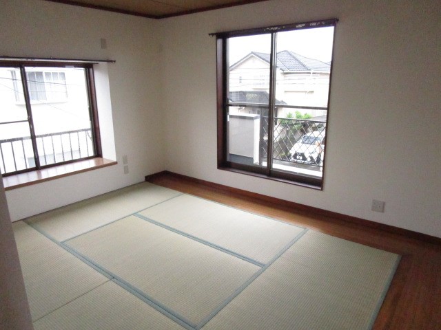 かすみがうら市稲吉南３丁目　中古戸建 内観写真（リビング以外の居室）
