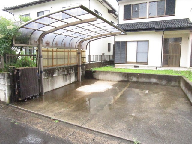 かすみがうら市稲吉南３丁目　中古戸建 現地写真（駐車場）