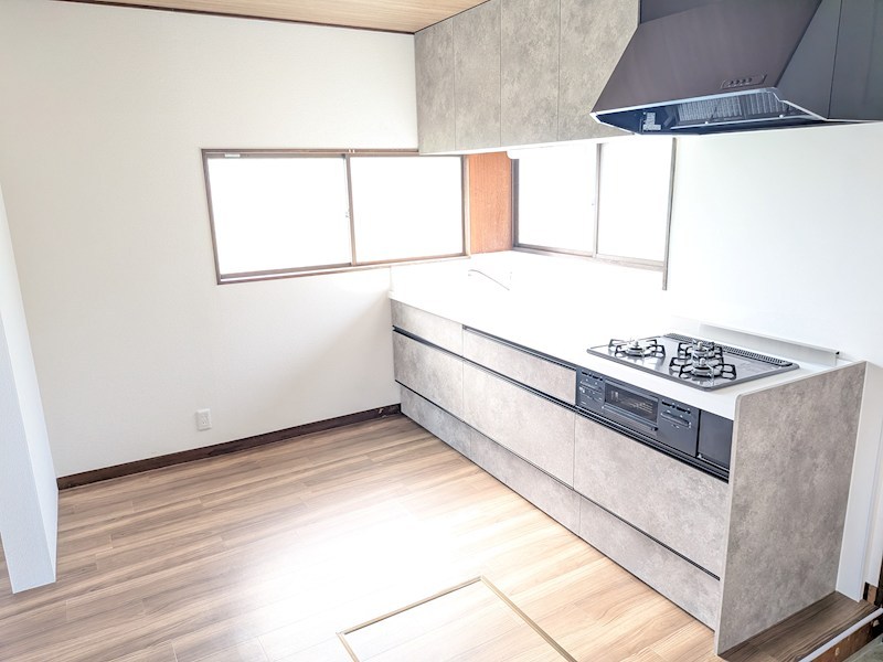 筑西市岡芹　中古戸建 内観写真（キッチン）