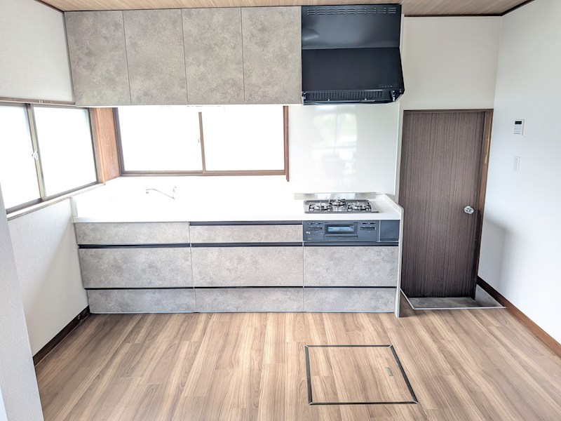 筑西市岡芹　中古戸建 内観写真（キッチン）
