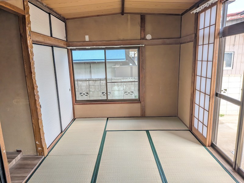 筑西市岡芹　中古戸建 内観写真（リビング以外の居室）