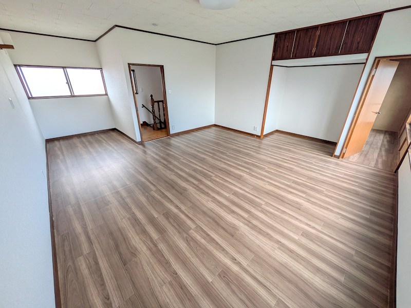 筑西市岡芹　中古戸建 内観写真（リビング以外の居室）