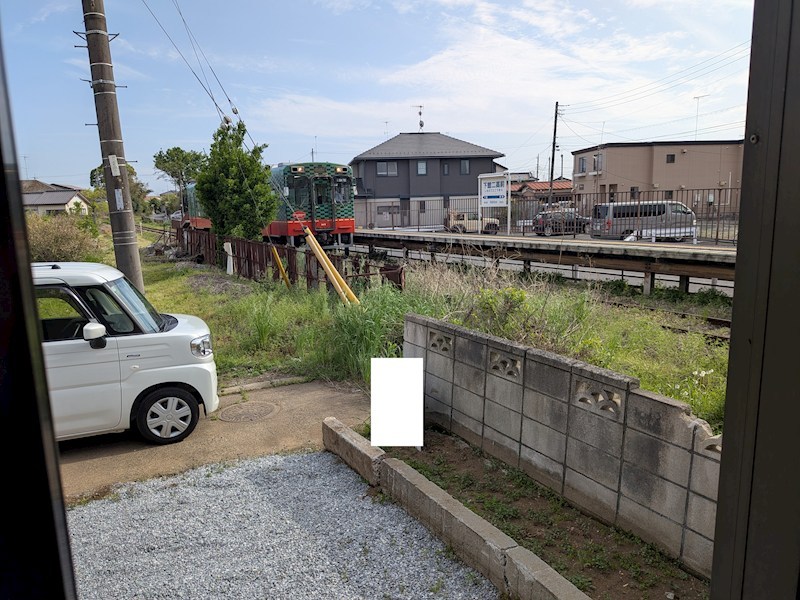 筑西市岡芹　中古戸建 現地写真（庭）