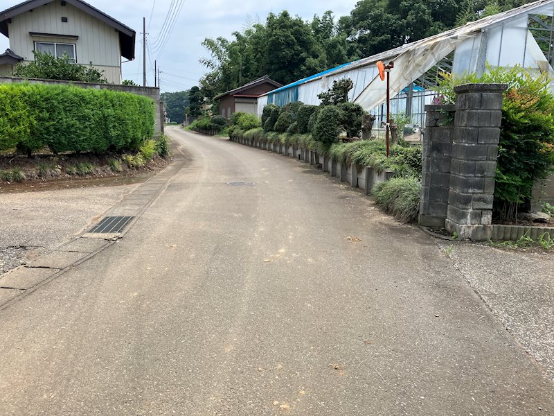 猿島郡境町一ノ谷　中古戸建 現地写真（前面道路含む現地写真）