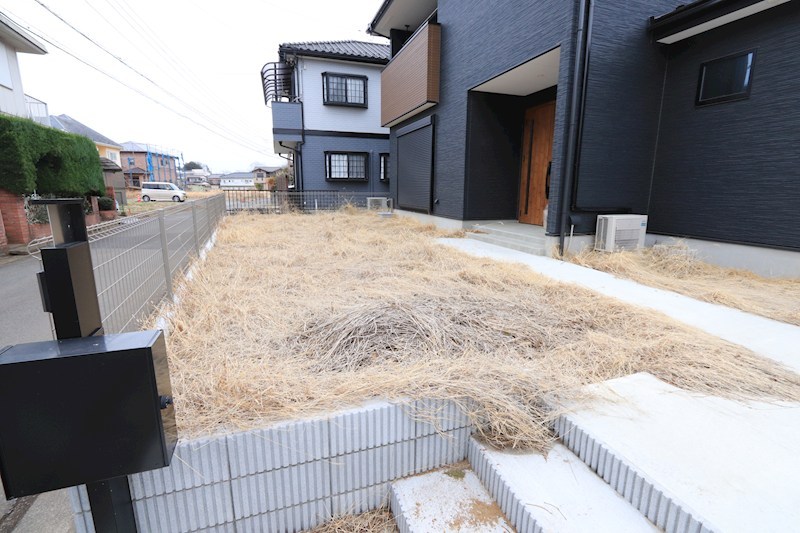 つくば市高崎　中古戸建 現地写真（庭）