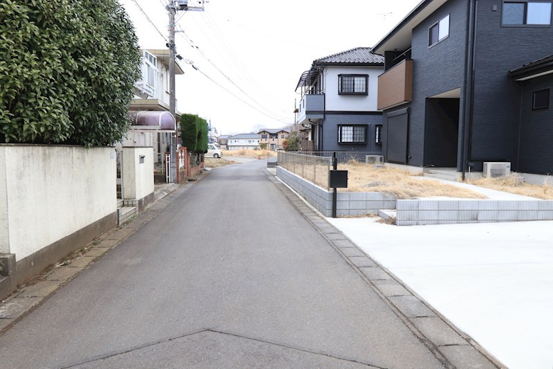 つくば市高崎　中古戸建 現地写真（前面道路含む現地写真）