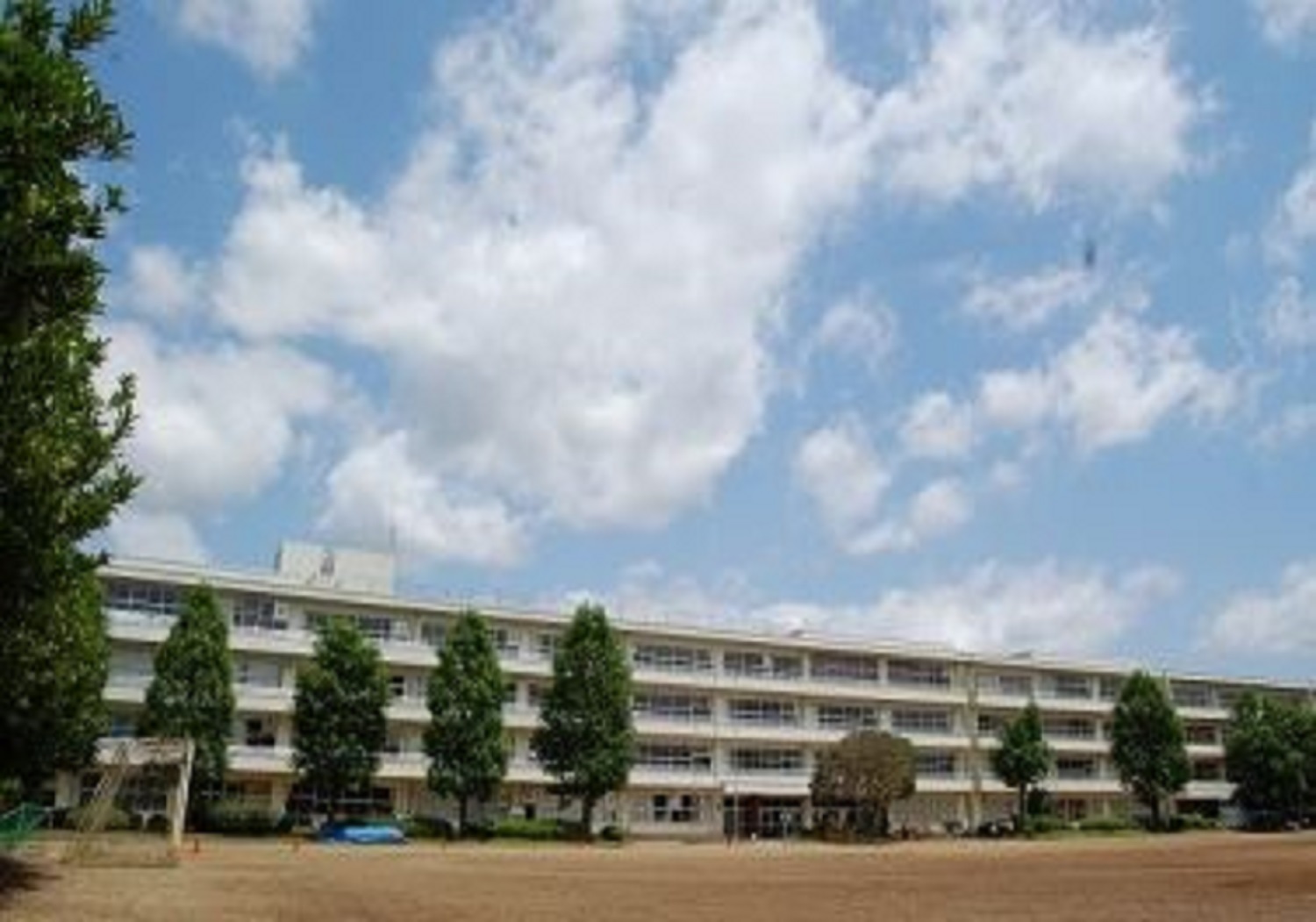 牛久市田宮町　土地 中学校