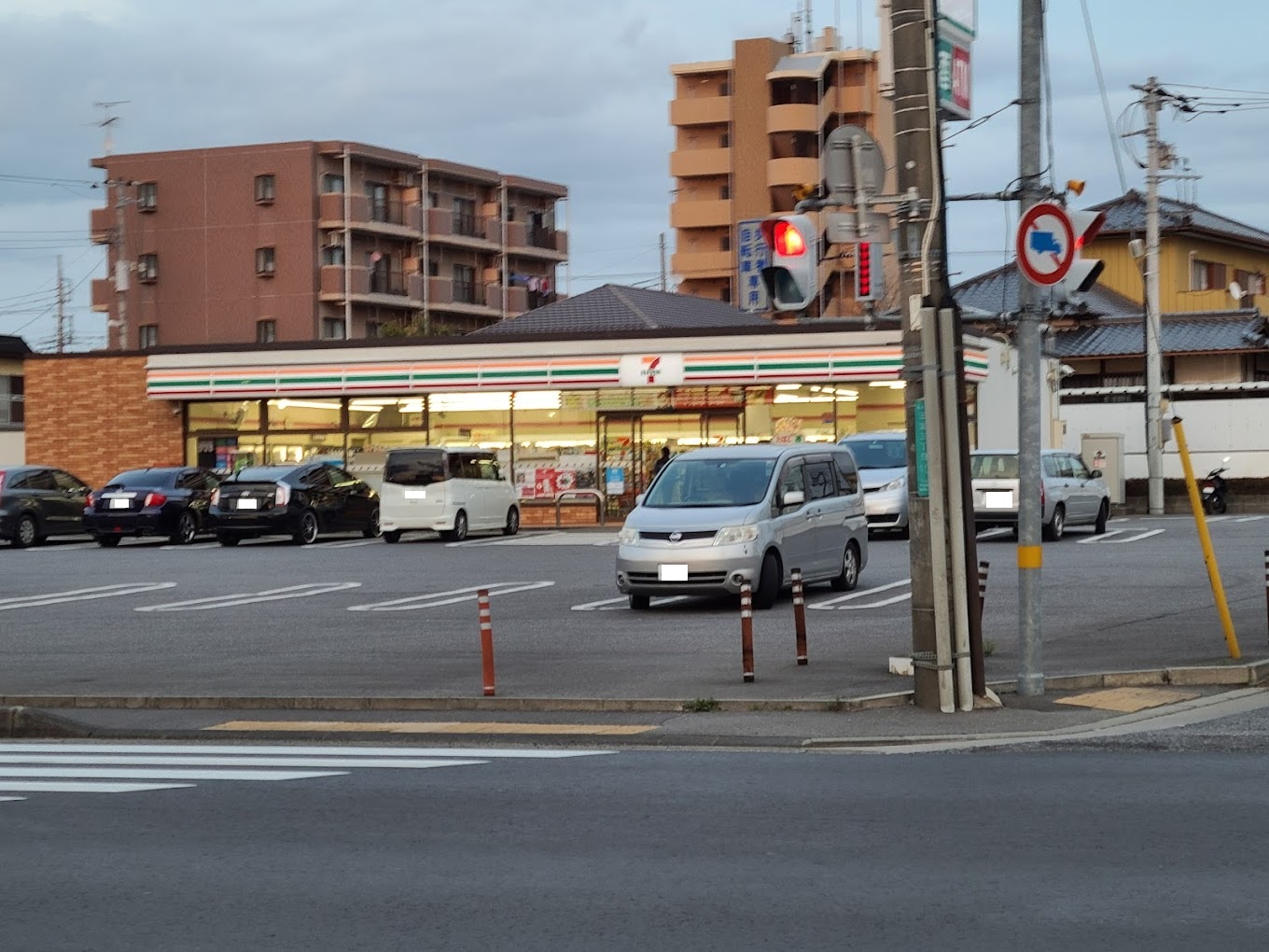 牛久市田宮町　土地 コンビニ