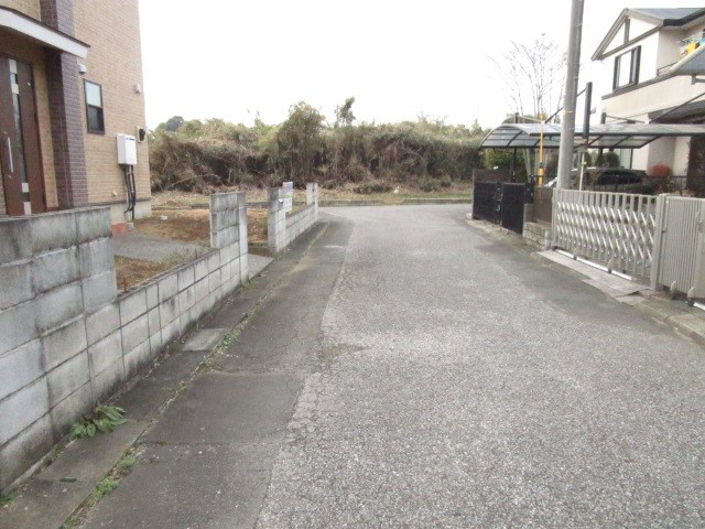 下妻市前河原　中古戸建 現地写真（前面道路含む現地写真）