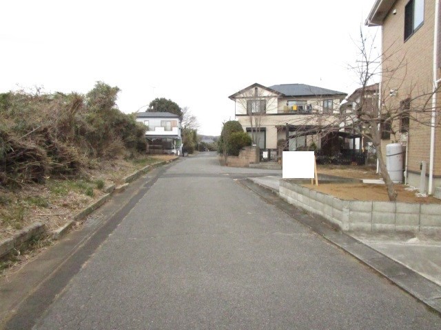 下妻市前河原　中古戸建 現地写真（前面道路含む現地写真）