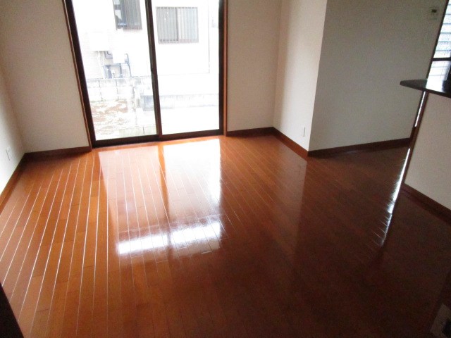 下妻市前河原　中古戸建 内観写真（リビング以外の居室）