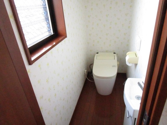 下妻市前河原　中古戸建 内観写真（トイレ）