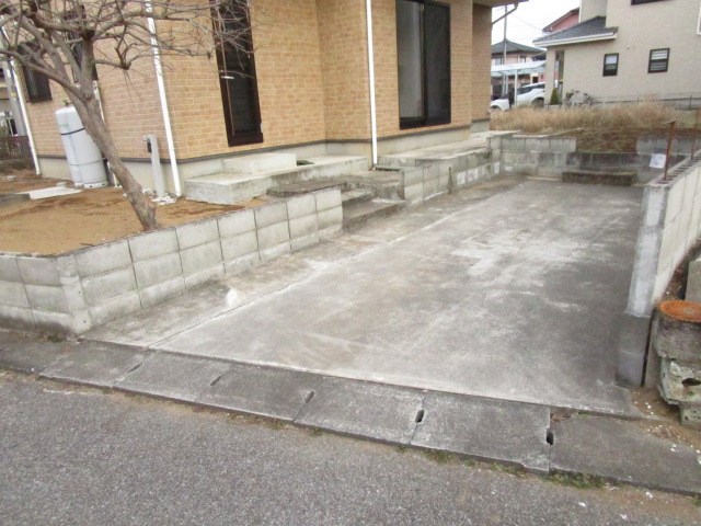 下妻市前河原　中古戸建 現地写真（駐車場）
