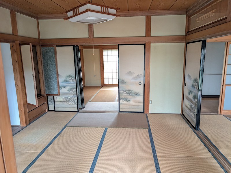 坂東市大口　中古戸建 内観写真（リビング以外の居室）