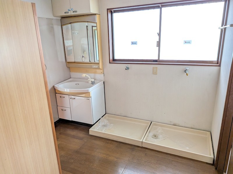 土浦市右籾　中古戸建 内観写真（洗面台・洗面所）