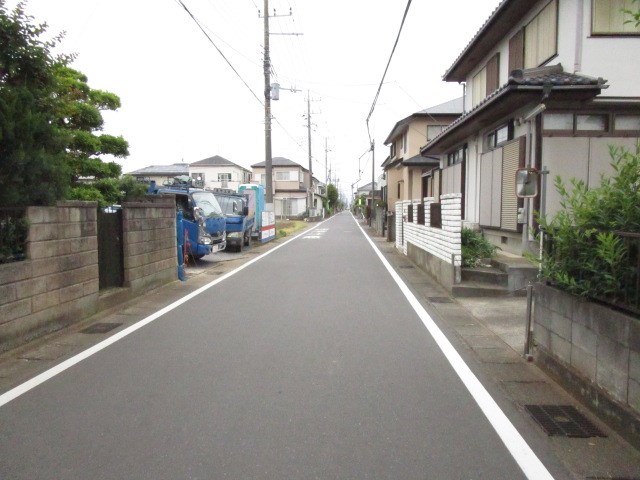 土浦市右籾　中古戸建 現地写真（前面道路含む現地写真）