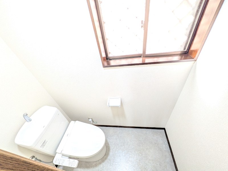 牛久市岡見町　中古戸建 内観写真（リビング以外の居室）