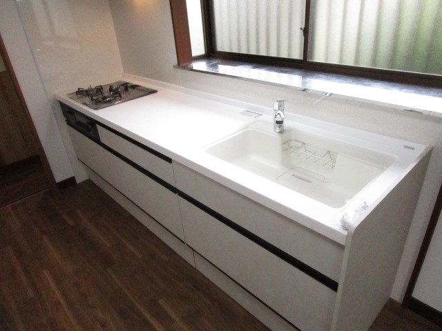 石岡市若松３丁目　中古戸建 内観写真（キッチン）