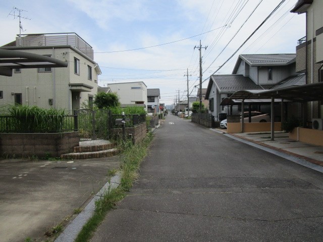 つくば市東光台２丁目　中古戸建 現地写真（前面道路含む現地写真）