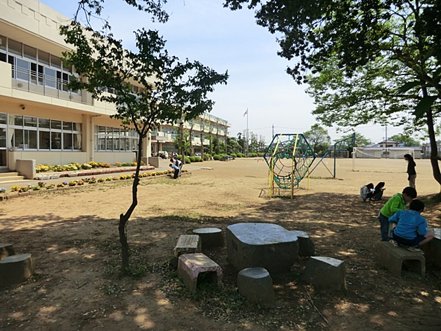 つくば市東光台２丁目　中古戸建 小学校
