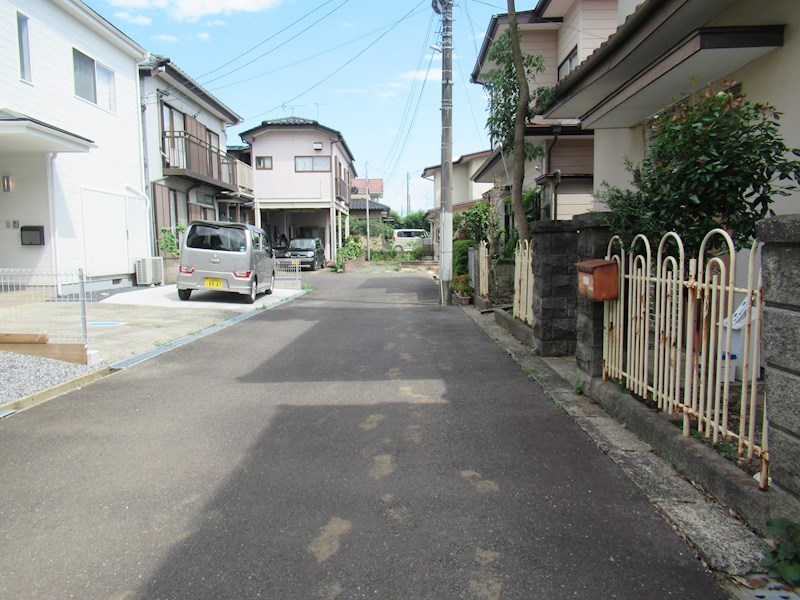 土浦市右籾　土地 現地写真（前面道路含む現地写真）