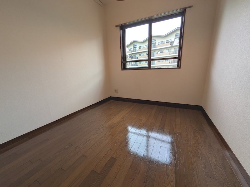 ライフヒルズ星の郷南１番館 内観写真（リビング以外の居室）