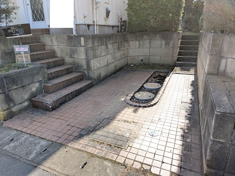 龍ケ崎市松葉１丁目　中古戸建 現地写真（駐車場）