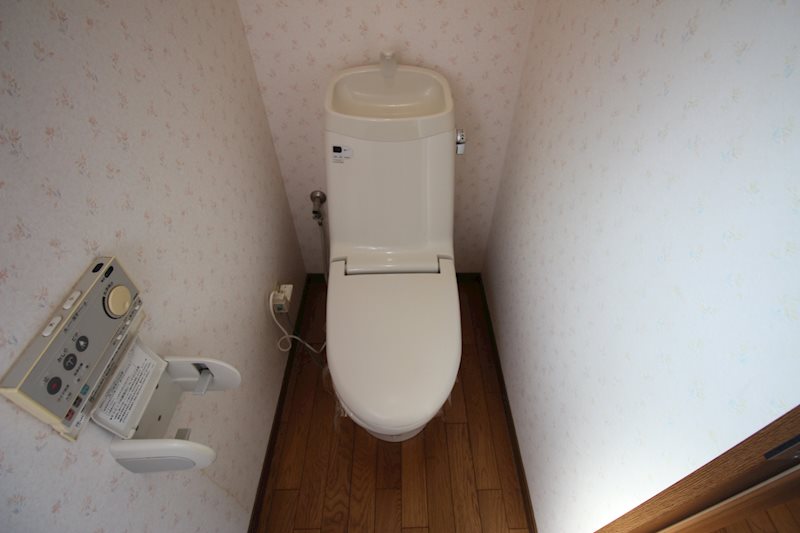 取手市双葉　中古戸建 内観写真（トイレ）