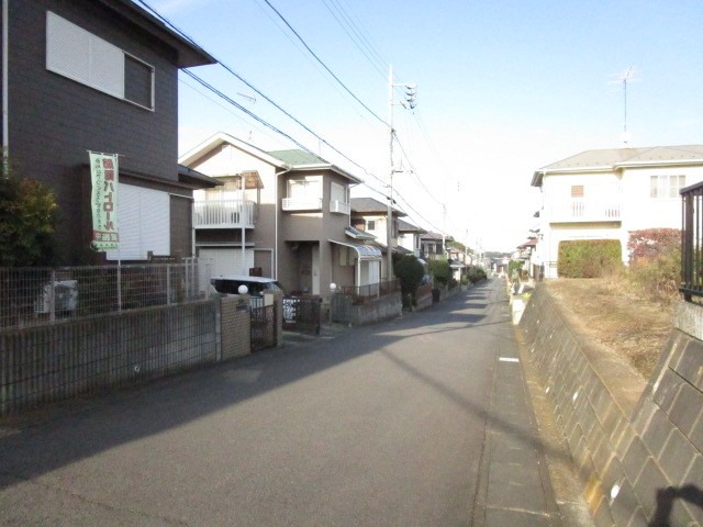 土浦市中村東3丁目　土地 現地写真（前面道路含む現地写真）