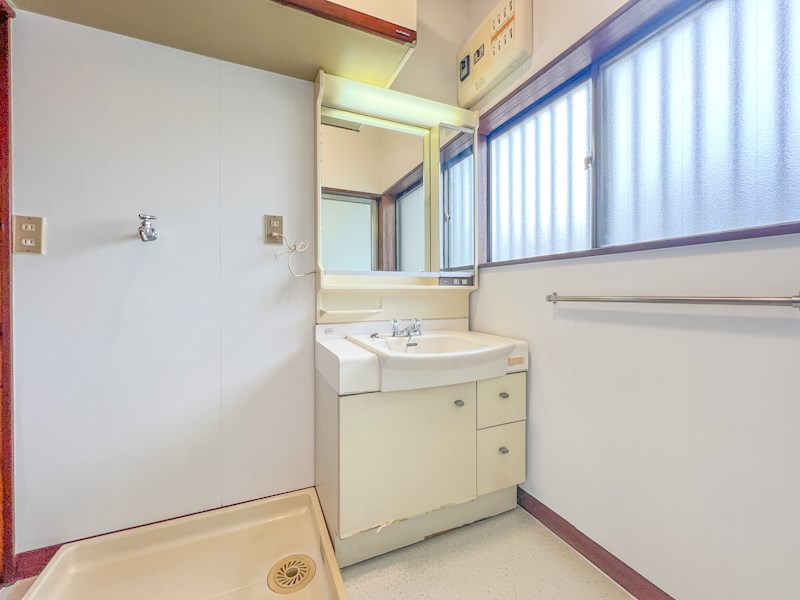 つくば市自由ケ丘　中古戸建（オーナチェンジ） 内観写真（洗面台・洗面所）