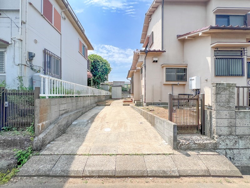 つくば市自由ケ丘　中古戸建（オーナチェンジ） 現地写真（駐車場）