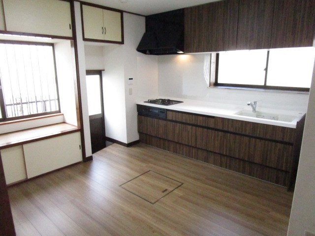 筑西市乙　中古戸建 内観写真（キッチン）