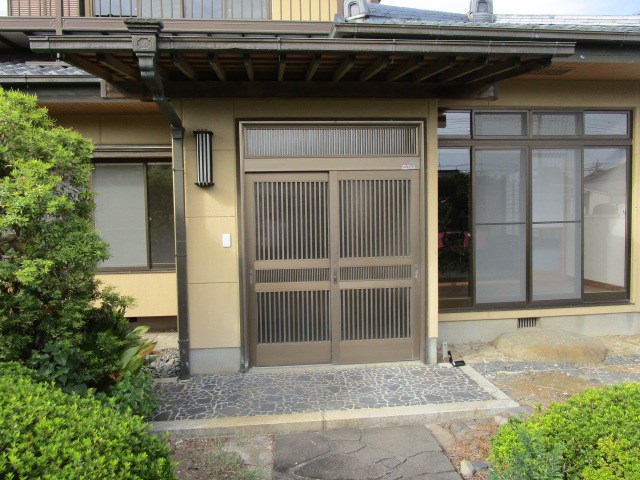 筑西市乙　中古戸建 現地写真（玄関）