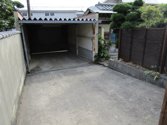 筑西市乙　中古戸建 現地写真（駐車場）