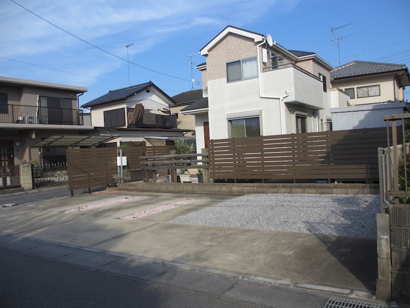 土浦市北荒川沖町　中古戸建 現地写真（駐車場）