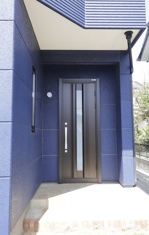 龍ケ崎市藤ケ丘６丁目　中古戸建 現地写真（玄関）