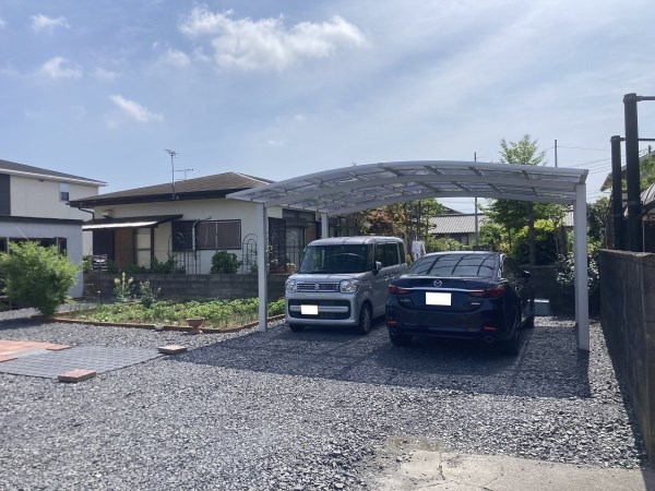 ひたちなか市足崎　中古戸建 現地写真（駐車場）