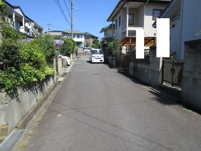土浦市右籾　中古戸建 現地写真（前面道路含む現地写真）