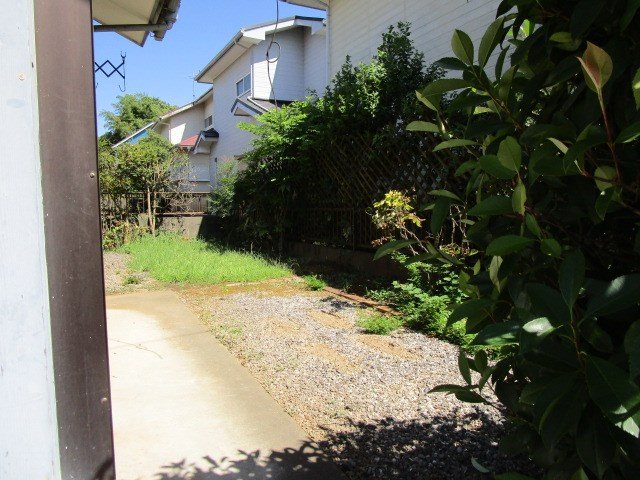 土浦市右籾　中古戸建 現地写真（庭）