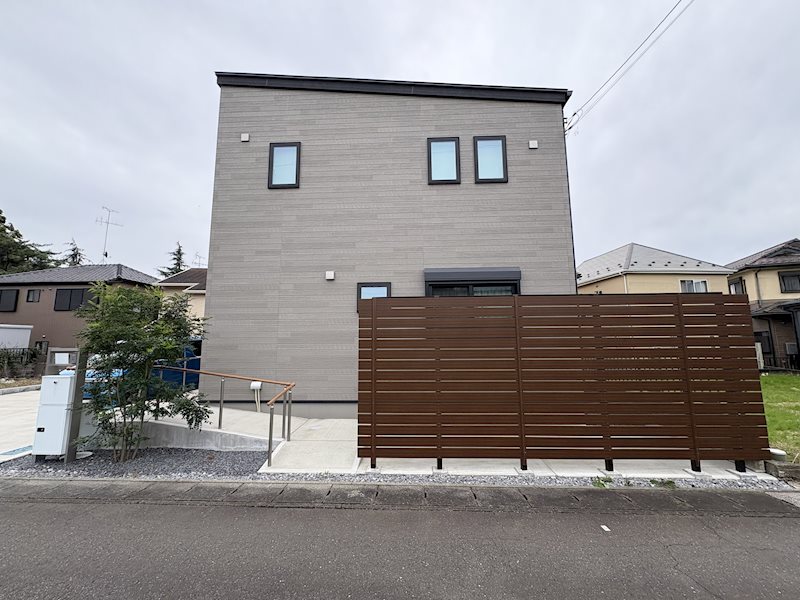 牛久市神谷1丁目　中古戸建 現地写真