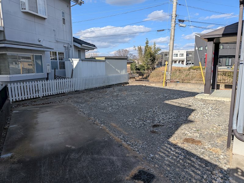 石岡市南台１丁目　中古戸建 現地写真（駐車場）