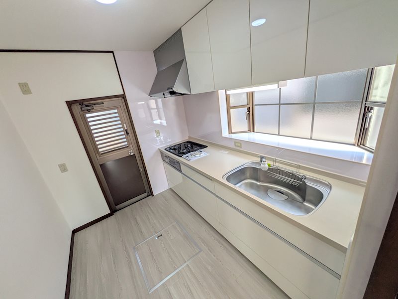 石岡市南台１丁目　中古戸建 内観写真（キッチン）