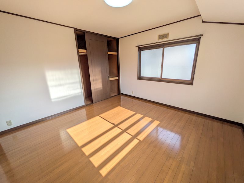 石岡市南台１丁目　中古戸建 内観写真（寝室）